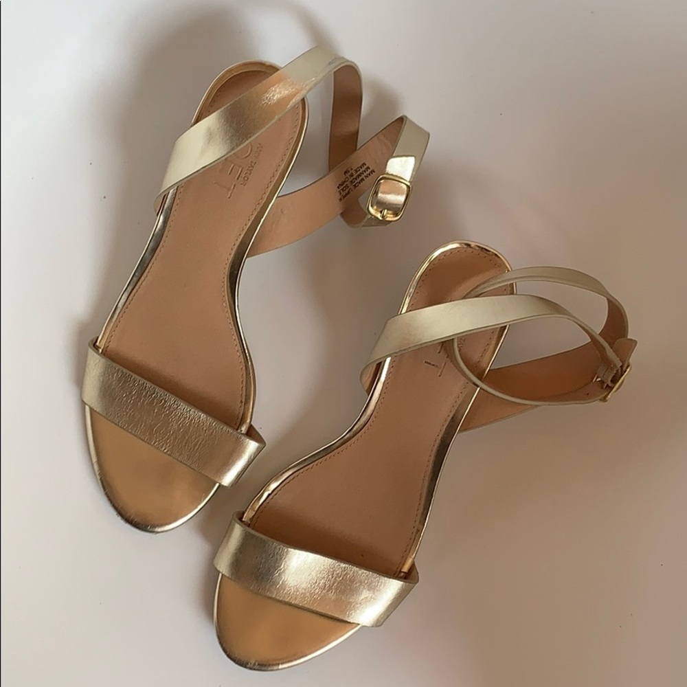 Ann Taylor Loft gold low block heel open toe